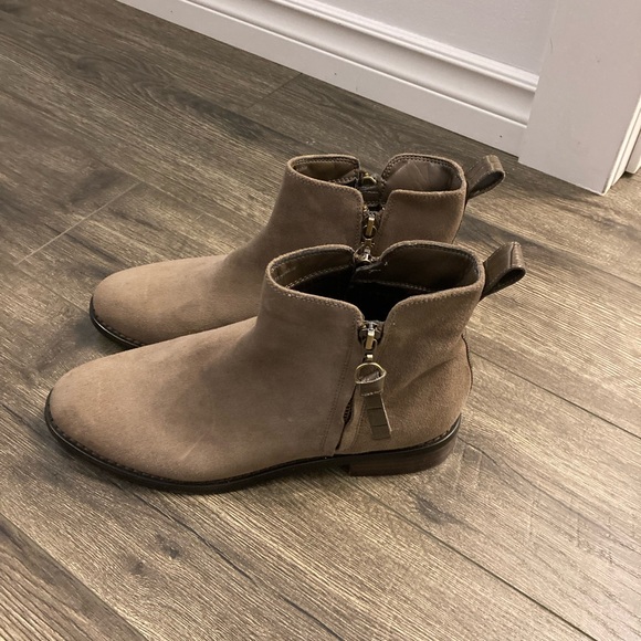 Women's Taupe Ankle Boots - Picture 3 of 4